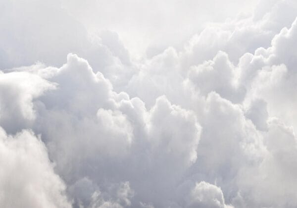 Fotobehang - Clouds Lightness