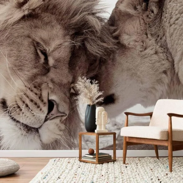 Fotobehang - Lion Tenderness (Sepia)