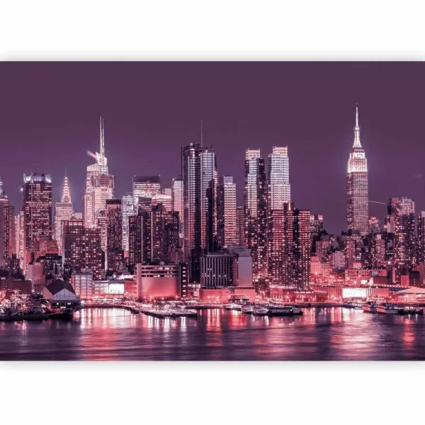 Fotobehang - Purple night over Manhattan - cityscape of New York architecture