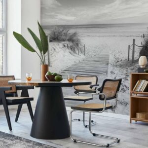 Fotobehang - On the beach - black and white