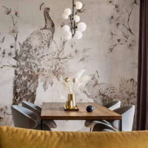 Fotobehang - Peacocks in Delicate Beige