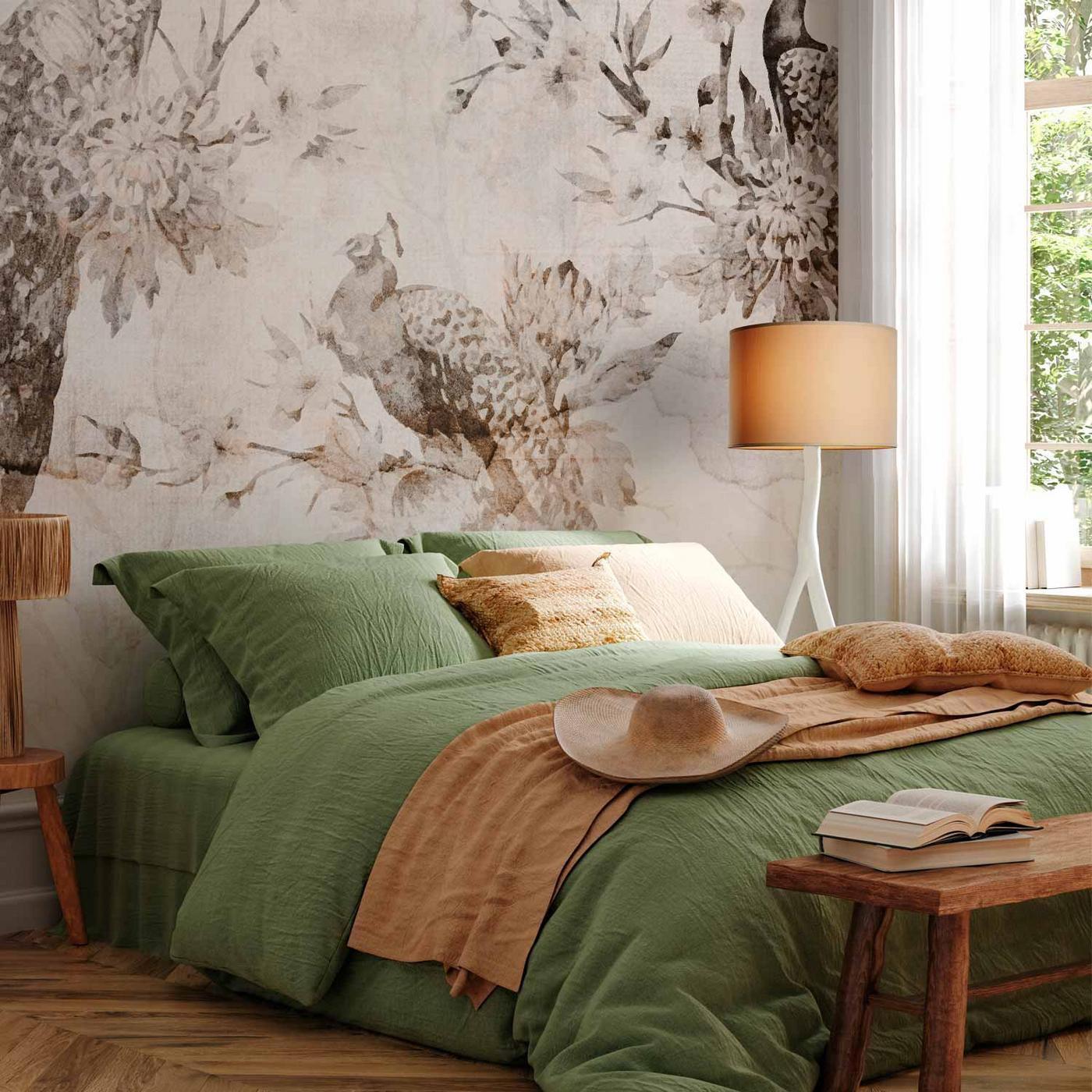 Fotobehang - Peacocks in Delicate Beige